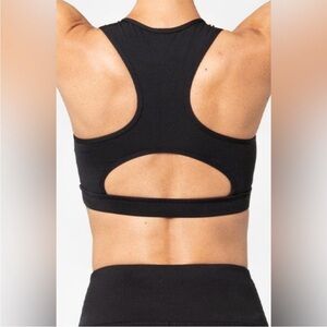 ✨ NWT Whisper Active Ignite Bra | Black | Size Small ✨